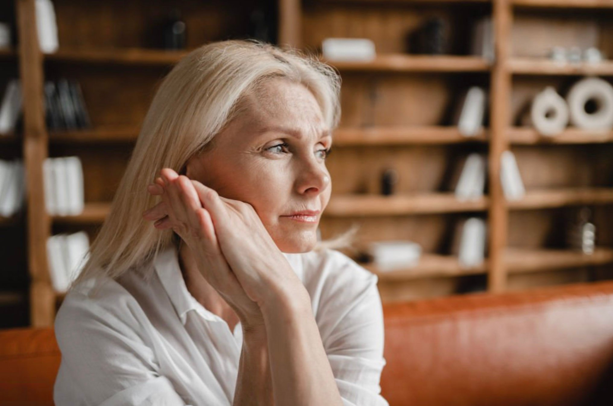 woman-wistful